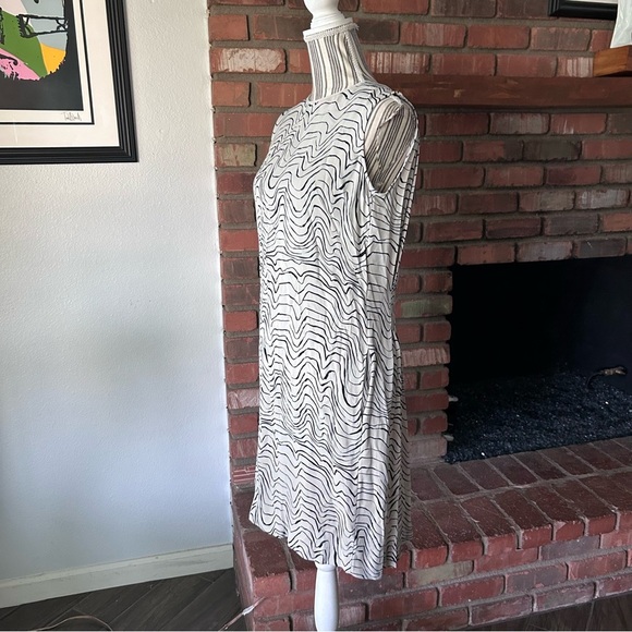 NWT Jigsaw Patella Wave Pleat Back Dress in Cool Sand Sz 4 US - Picture 6 of 9